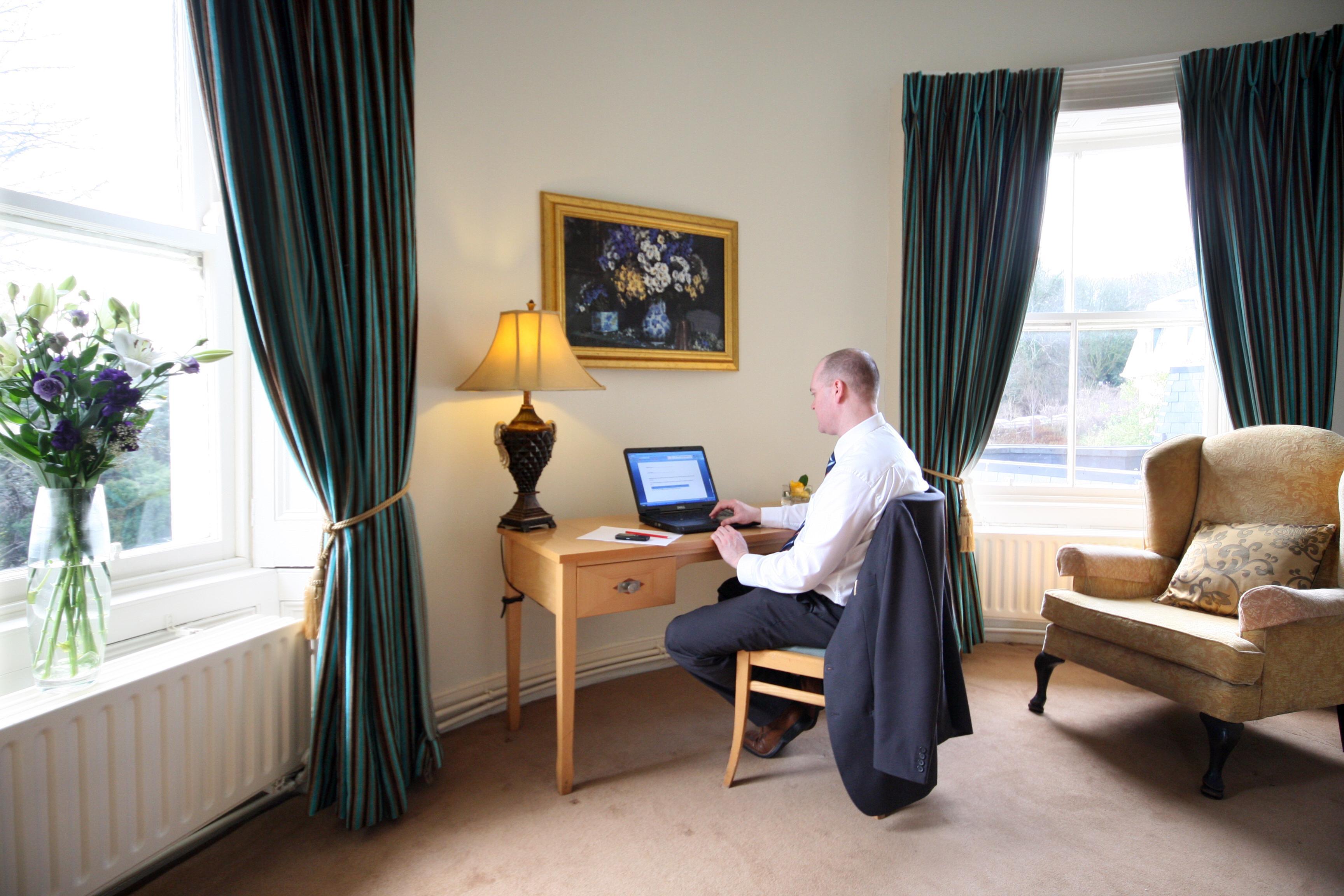 Cork'S Vienna Woods Hotel & Villas Exterior foto